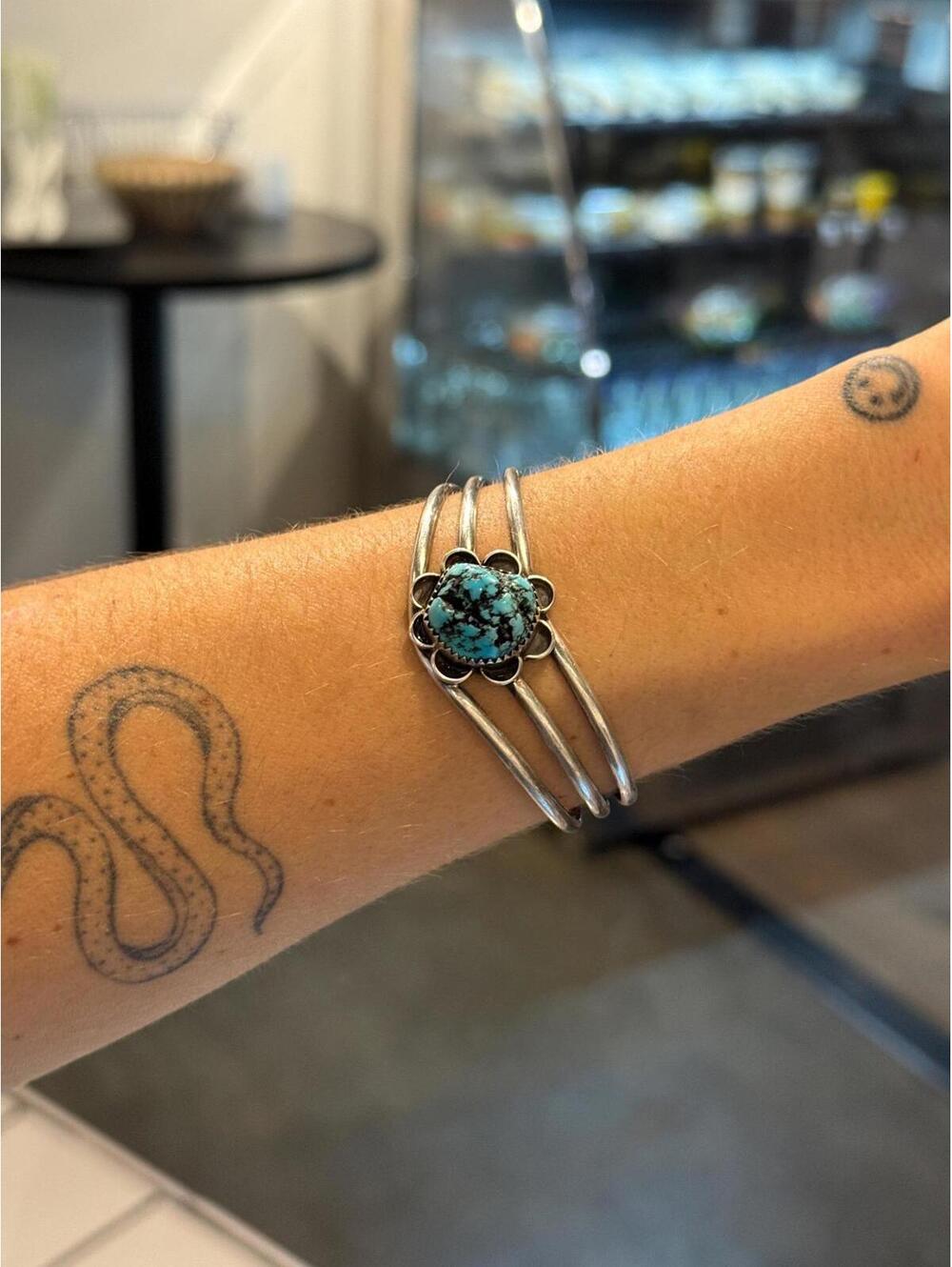 Vintage Sterling Silver Turquoise Cuff Bracelet Navajo Style Leaf Cuff